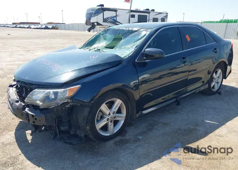 2014 Toyota Camry Se z USA, uszkodzony, nr VIN 4T1BF1FK8EU387561